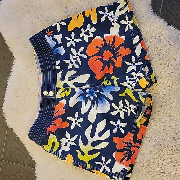 Roxy Boardshorts Floral sz 3 - Picture 1 of 6